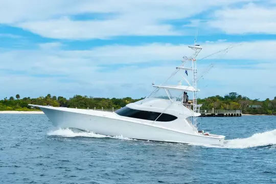 Hatteras GT60