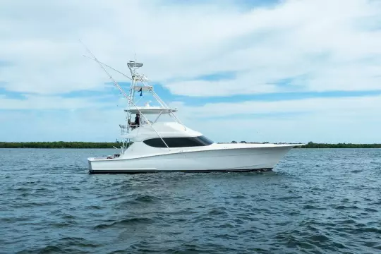 Hatteras GT60