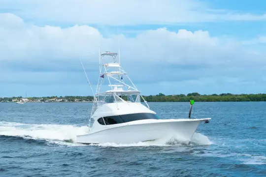 Hatteras GT60