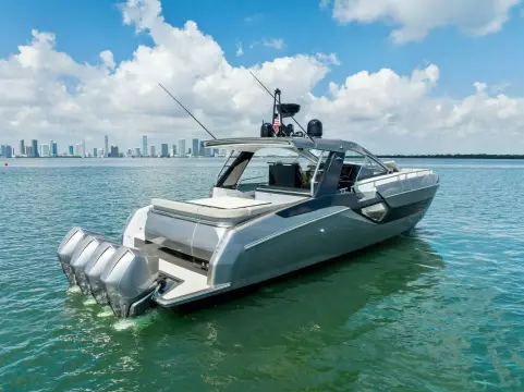 2021 Azimut 47