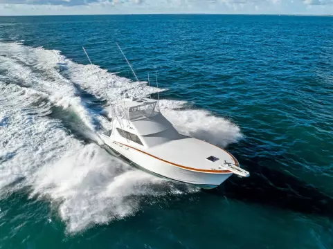 Hatteras Convertible Salty Dog