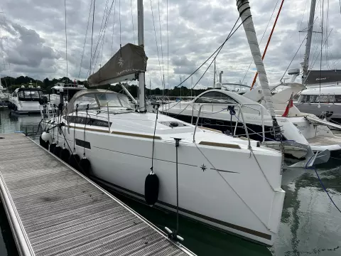 Sun Odyssey 349