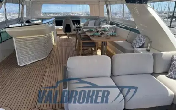 Absolute Navetta 68 (6)