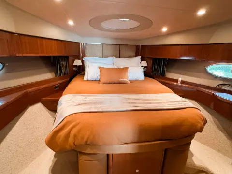 Princess-58-Fly-motor-yacht-for-sale-interior-image-Lengers-Yachts-139.jpg