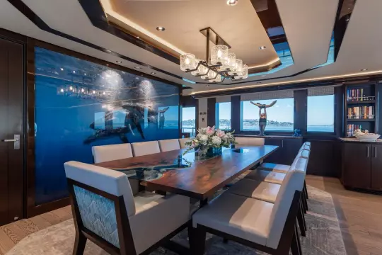 130' Westport (FIGARO) Dining