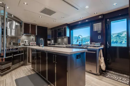 130' Westport (FIGARO) Galley