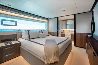 FREEDOM 110' Horizon Guest Stateroom