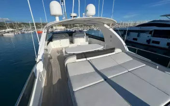 Flybridge sunbed