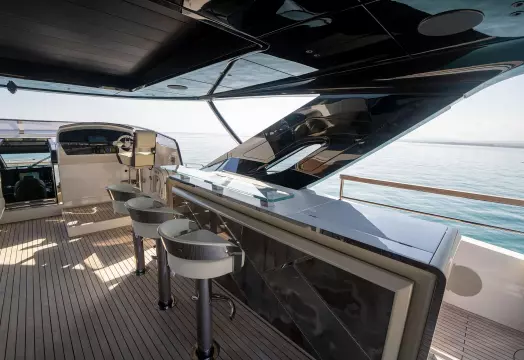 Sunseeker 100 Yacht