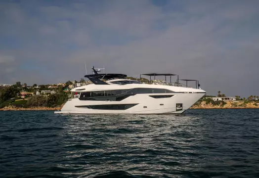 Sunseeker 100 Yacht