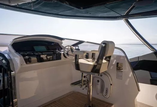 Sunseeker 100 Yacht