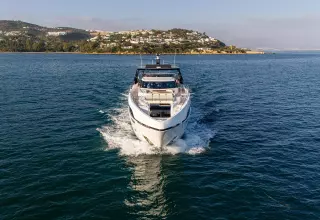 Sunseeker 100 Yacht