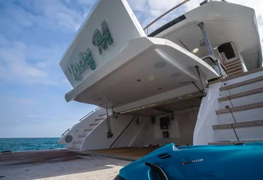 Sunseeker 100 Yacht