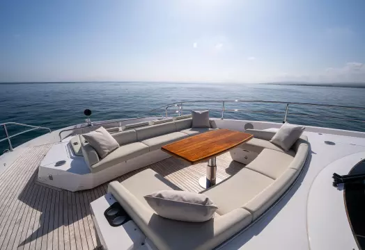 Sunseeker 100 Yacht