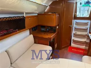 BENETEAU OCEANIS 37' (27).jpg