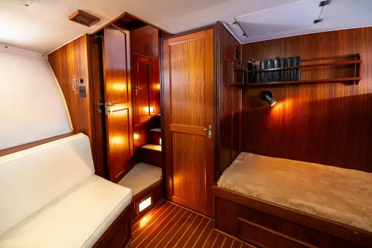 Forward Stateroom/Crew Quarters