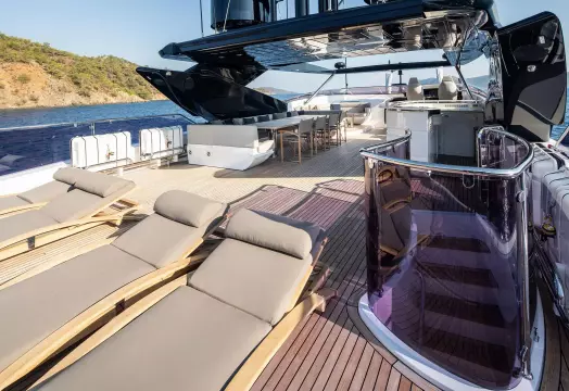 Sunseeker 116 Yacht