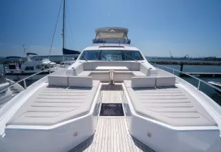 Sunseeker 76 Yacht