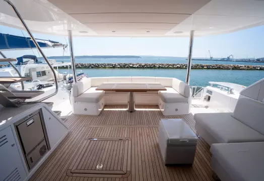 Sunseeker 76 Yacht