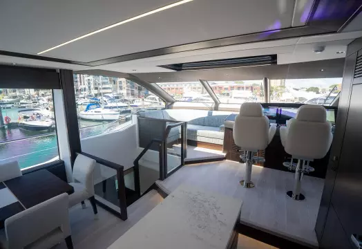 Sunseeker 76 Yacht