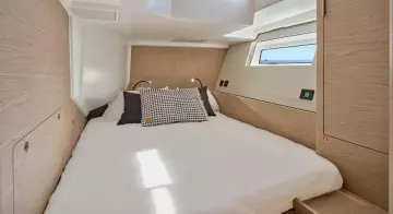 New Beneteau Oceanis Yacht 60