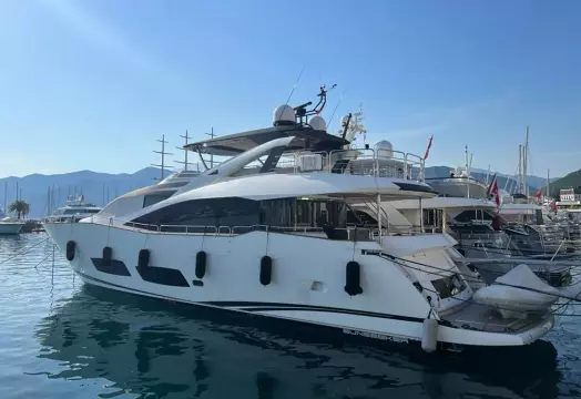 2013 Sunseeker 28 Metre Yacht