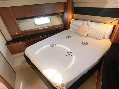 25 - VIP Cabin