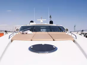7 - Foredeck