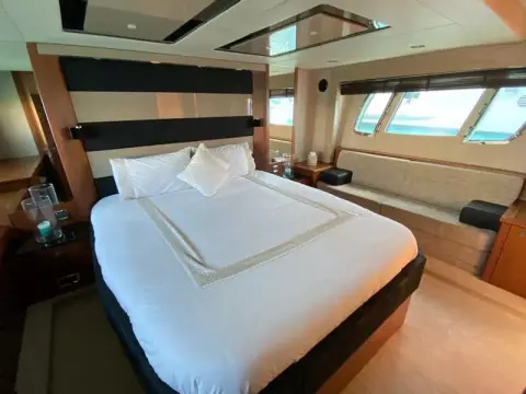 22 - Master Cabin