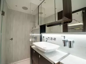 30 - Master Cabin En Suite