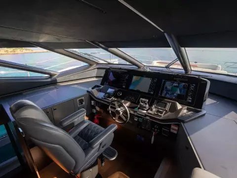 36 - Wheelhouse