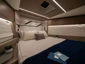 32 - VIP Cabin