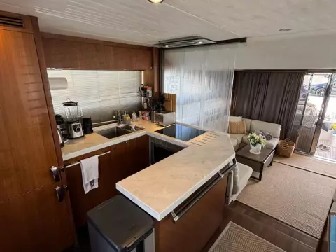 9 - Galley