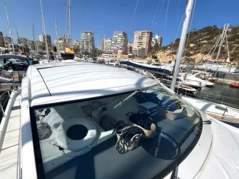 6 - Foredeck