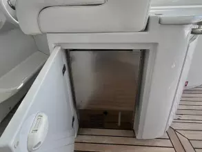 12 - Cockpit Fridge