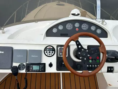 7 - Flybridge