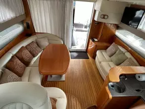 14 - Saloon