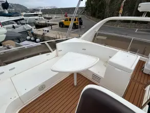 5 - Flybridge