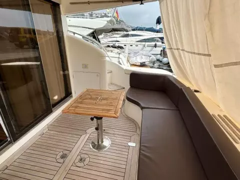 10 - Aft Cockpit