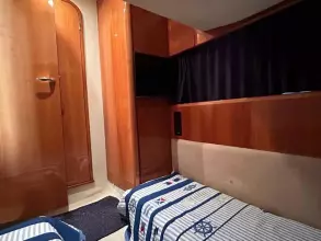 23 - Twin Cabin