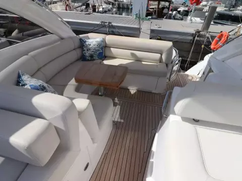 7 - Cockpit