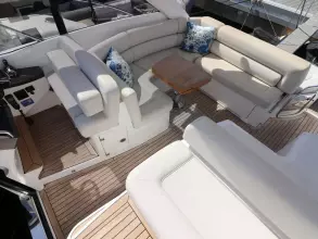 8 - Cockpit