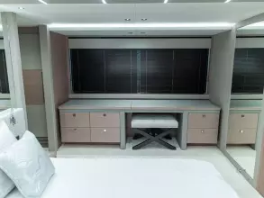 25 - Master Cabin