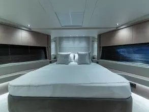 27 - VIP Cabin