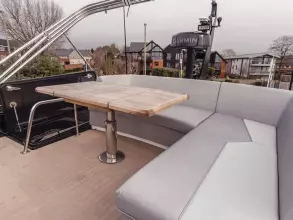 2 - Flybridge