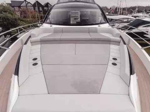 9 - Foredeck