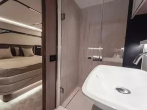 28 - Master Cabin