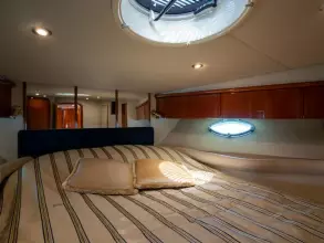 32 - VIP Cabin