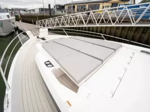 6 - Foredeck