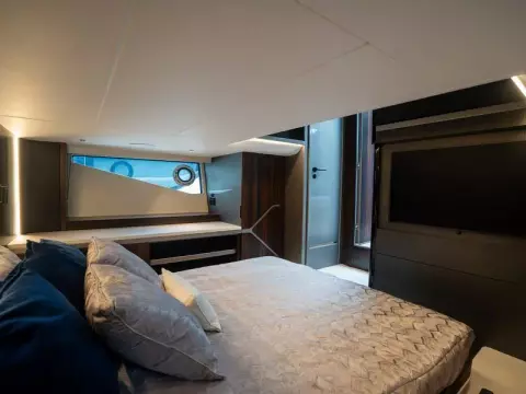 24 - Master Cabin